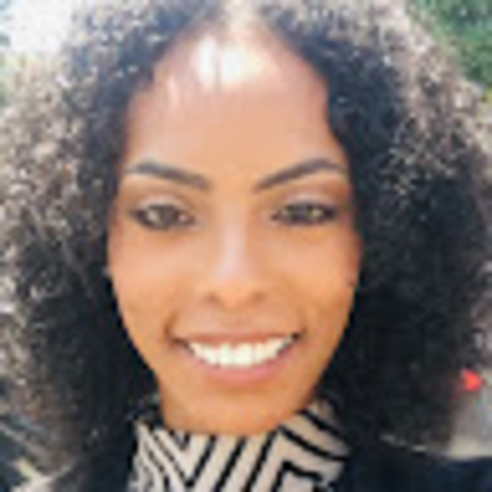 Meet your Posher, Alicia